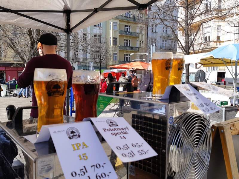 Beer at the Jiriho z Podebrad market. Image by author.